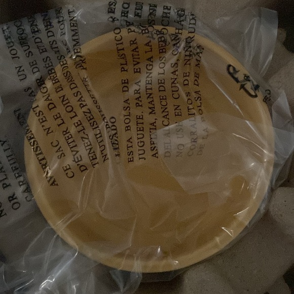 Scentsy wax warmer “Grateful Harvest” Brand New in original plastic and box - Picture 4 of 4